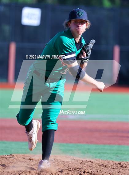 Thumbnail 2 in Oaks Christian vs Thousand Oaks photogallery.