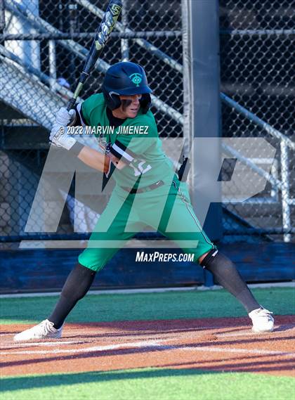Thumbnail 2 in Oaks Christian vs Thousand Oaks photogallery.