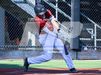 Thumbnail 2 in Oaks Christian vs Thousand Oaks photogallery.