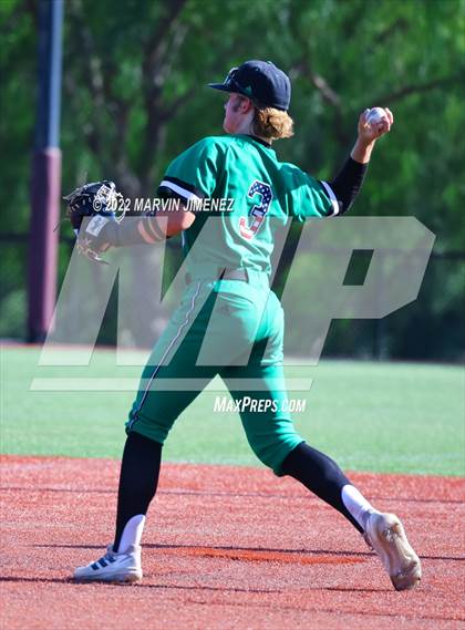 Thumbnail 2 in Oaks Christian vs Thousand Oaks photogallery.