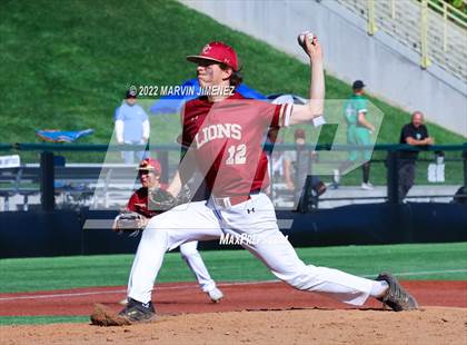 Thumbnail 2 in Oaks Christian vs Thousand Oaks photogallery.
