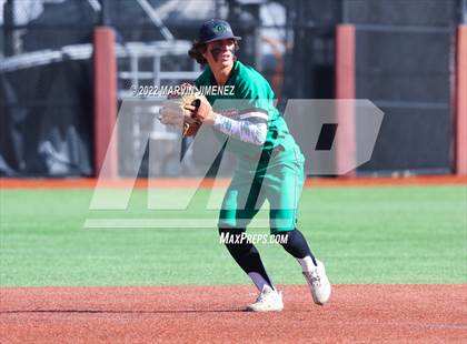 Thumbnail 3 in Oaks Christian vs Thousand Oaks photogallery.