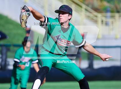 Thumbnail 3 in Oaks Christian vs Thousand Oaks photogallery.