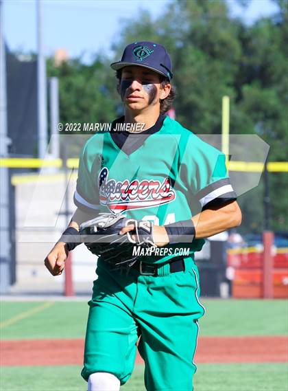 Thumbnail 3 in Oaks Christian vs Thousand Oaks photogallery.