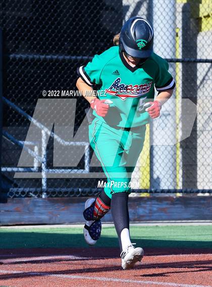 Thumbnail 2 in Oaks Christian vs Thousand Oaks photogallery.