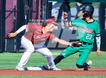 Thumbnail 2 in Oaks Christian vs Thousand Oaks photogallery.