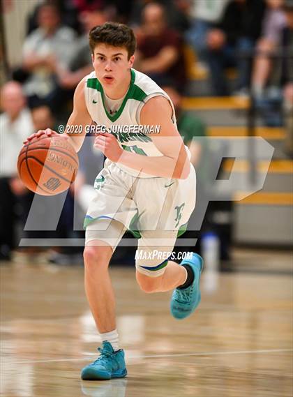 Thumbnail 2 in Miramonte vs. Branson (CIF NCS D3 Semi-Final) photogallery.
