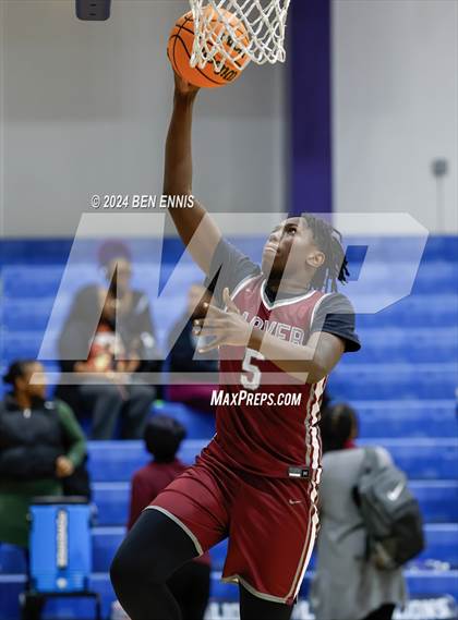 Thumbnail 3 in Carver @ Lovett photogallery.