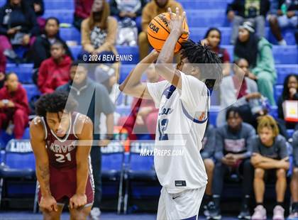 Thumbnail 3 in Carver @ Lovett photogallery.