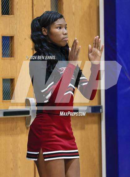 Thumbnail 3 in Carver @ Lovett photogallery.