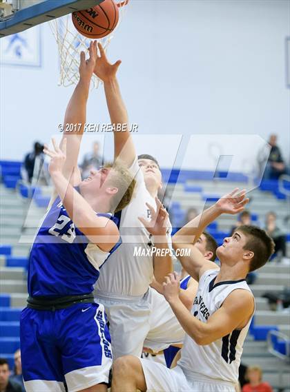Thumbnail 2 in Franklin Regional @ Hempfield Area (Hempfield Tip-Off Tournament) photogallery.