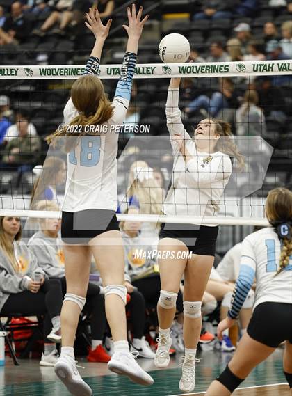 Thumbnail 2 in Canyon View vs. Judge Memorial (UHSAA 3A Consolation Semis) photogallery.