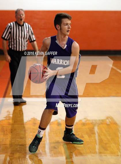 Thumbnail 2 in Miami-Yoder vs. Jim Elliot Christian photogallery.