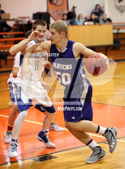 Thumbnail 1 in Miami-Yoder vs. Jim Elliot Christian photogallery.