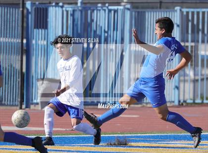 Thumbnail 3 in Central Union vs. West Hills photogallery.