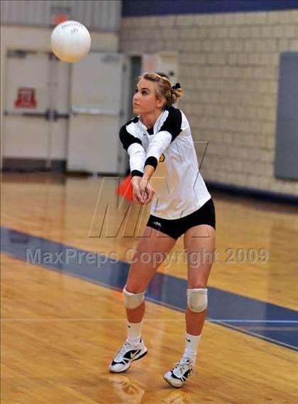 Thumbnail 1 in Lake Worth Christian vs. First Academy photogallery.