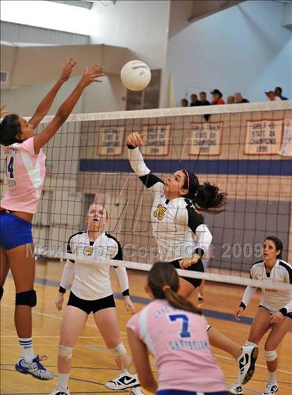 Thumbnail 1 in Lake Worth Christian vs. First Academy photogallery.