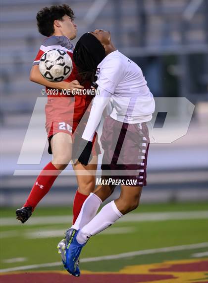 Thumbnail 3 in Round Rock vs Lee (UIL 6A Region 4 Area) photogallery.