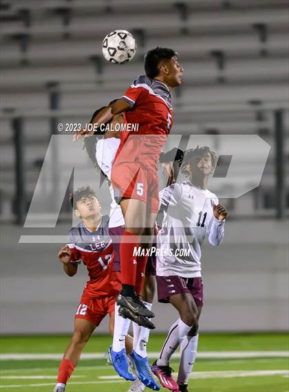 Thumbnail 3 in Round Rock vs Lee (UIL 6A Region 4 Area) photogallery.