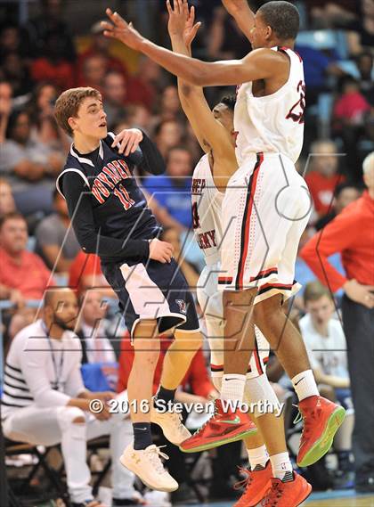 Thumbnail 3 in Winston-Salem Prep vs. Voyager Academy (NCHSAA 1A Final)  photogallery.