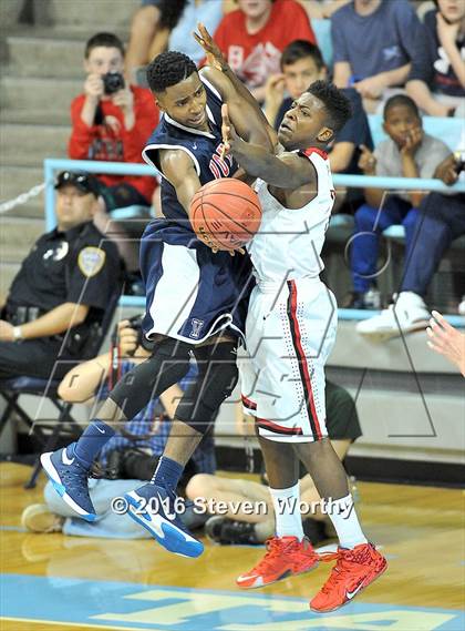 Thumbnail 3 in Winston-Salem Prep vs. Voyager Academy (NCHSAA 1A Final)  photogallery.
