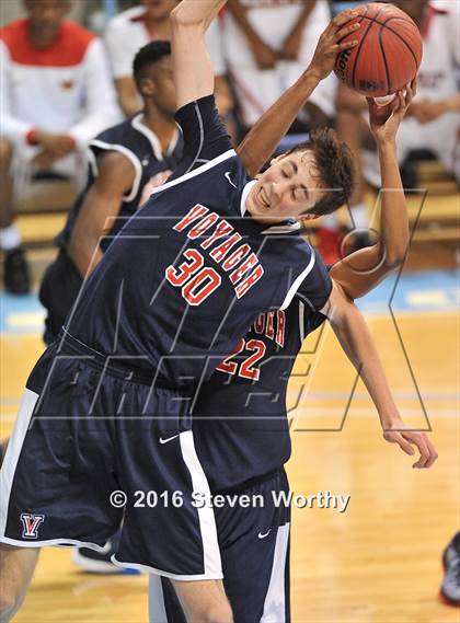 Thumbnail 1 in Winston-Salem Prep vs. Voyager Academy (NCHSAA 1A Final)  photogallery.
