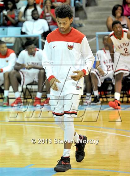 Thumbnail 3 in Winston-Salem Prep vs. Voyager Academy (NCHSAA 1A Final)  photogallery.