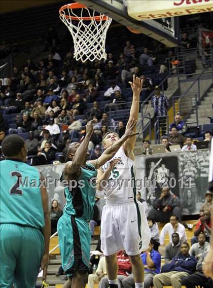Thumbnail 2 in Sheldon @ De La Salle (MLK Classic) photogallery.