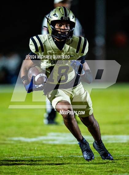 Thumbnail 3 in Seguin @ Southwest (UIL Football 5A Division I Region 4 Bi-District) photogallery.