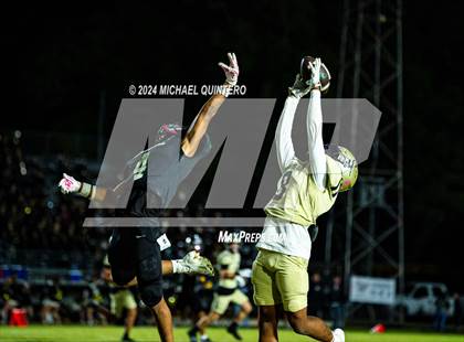 Thumbnail 3 in Seguin @ Southwest (UIL Football 5A Division I Region 4 Bi-District) photogallery.