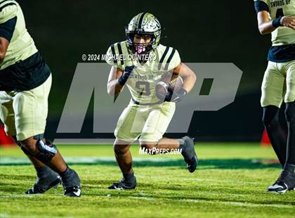 Thumbnail 3 in Seguin @ Southwest (UIL Football 5A Division I Region 4 Bi-District) photogallery.