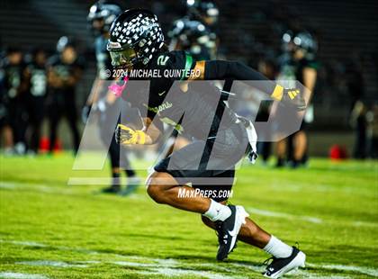 Thumbnail 3 in Seguin @ Southwest (UIL Football 5A Division I Region 4 Bi-District) photogallery.