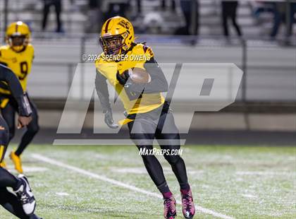 Thumbnail 2 in West Rowan @ West Charlotte (NCHSAA 3A Playoffs Round 2) photogallery.