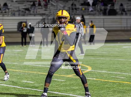 Thumbnail 1 in West Rowan @ West Charlotte (NCHSAA 3A Playoffs Round 2) photogallery.