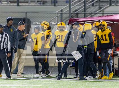 Thumbnail 1 in West Rowan @ West Charlotte (NCHSAA 3A Playoffs Round 2) photogallery.