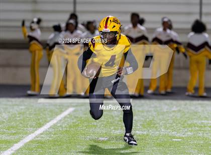 Thumbnail 2 in West Rowan @ West Charlotte (NCHSAA 3A Playoffs Round 2) photogallery.