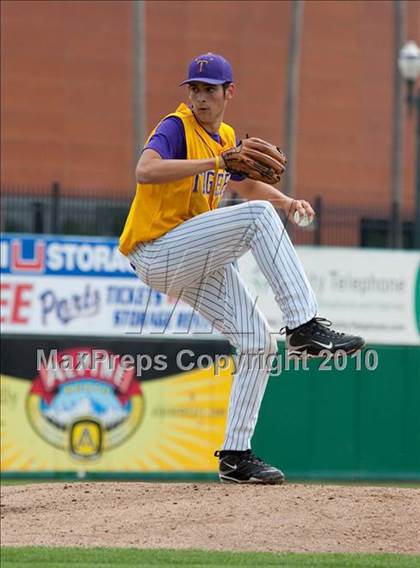 Thumbnail 3 in Elk Grove vs. Tokay photogallery.