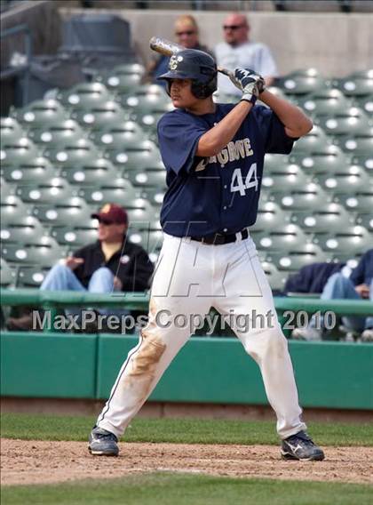 Thumbnail 3 in Elk Grove vs. Tokay photogallery.
