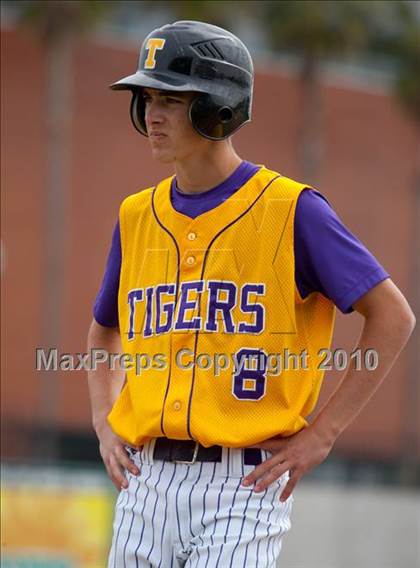 Thumbnail 3 in Elk Grove vs. Tokay photogallery.