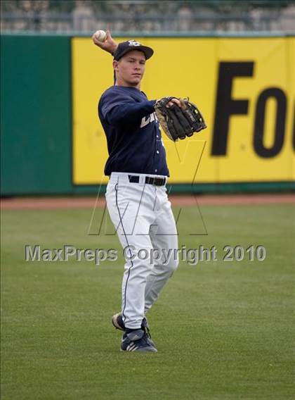Thumbnail 3 in Elk Grove vs. Tokay photogallery.