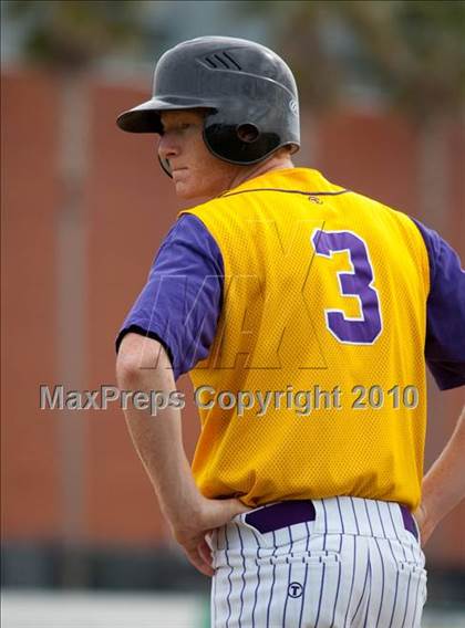 Thumbnail 1 in Elk Grove vs. Tokay photogallery.
