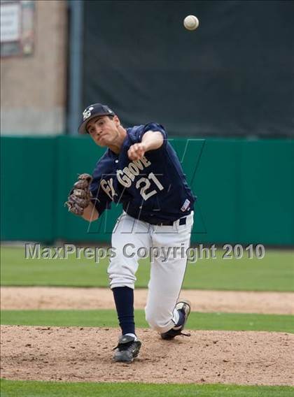 Thumbnail 2 in Elk Grove vs. Tokay photogallery.