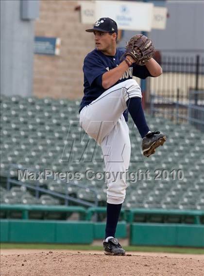 Thumbnail 1 in Elk Grove vs. Tokay photogallery.