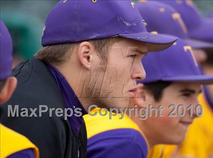 Thumbnail 2 in Elk Grove vs. Tokay photogallery.