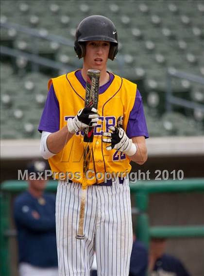 Thumbnail 3 in Elk Grove vs. Tokay photogallery.