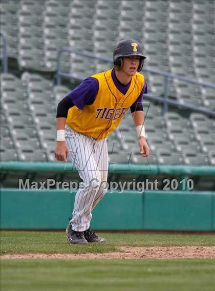 Thumbnail 3 in Elk Grove vs. Tokay photogallery.