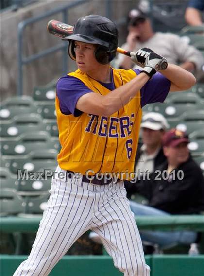 Thumbnail 2 in Elk Grove vs. Tokay photogallery.