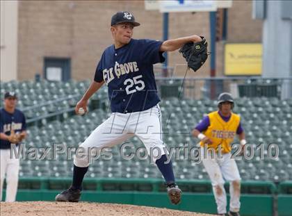 Thumbnail 1 in Elk Grove vs. Tokay photogallery.