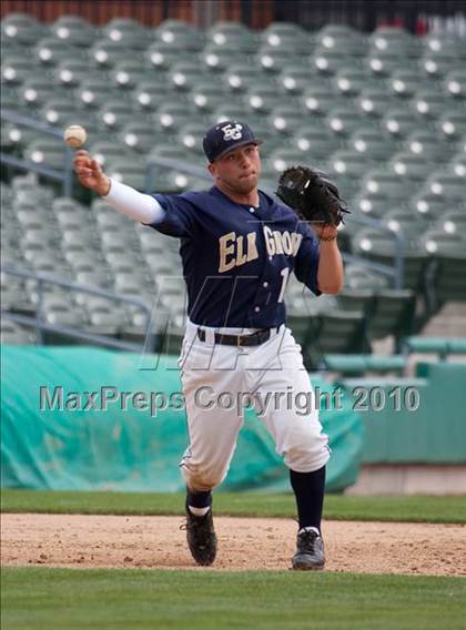 Thumbnail 3 in Elk Grove vs. Tokay photogallery.