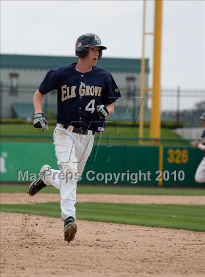 Thumbnail 1 in Elk Grove vs. Tokay photogallery.